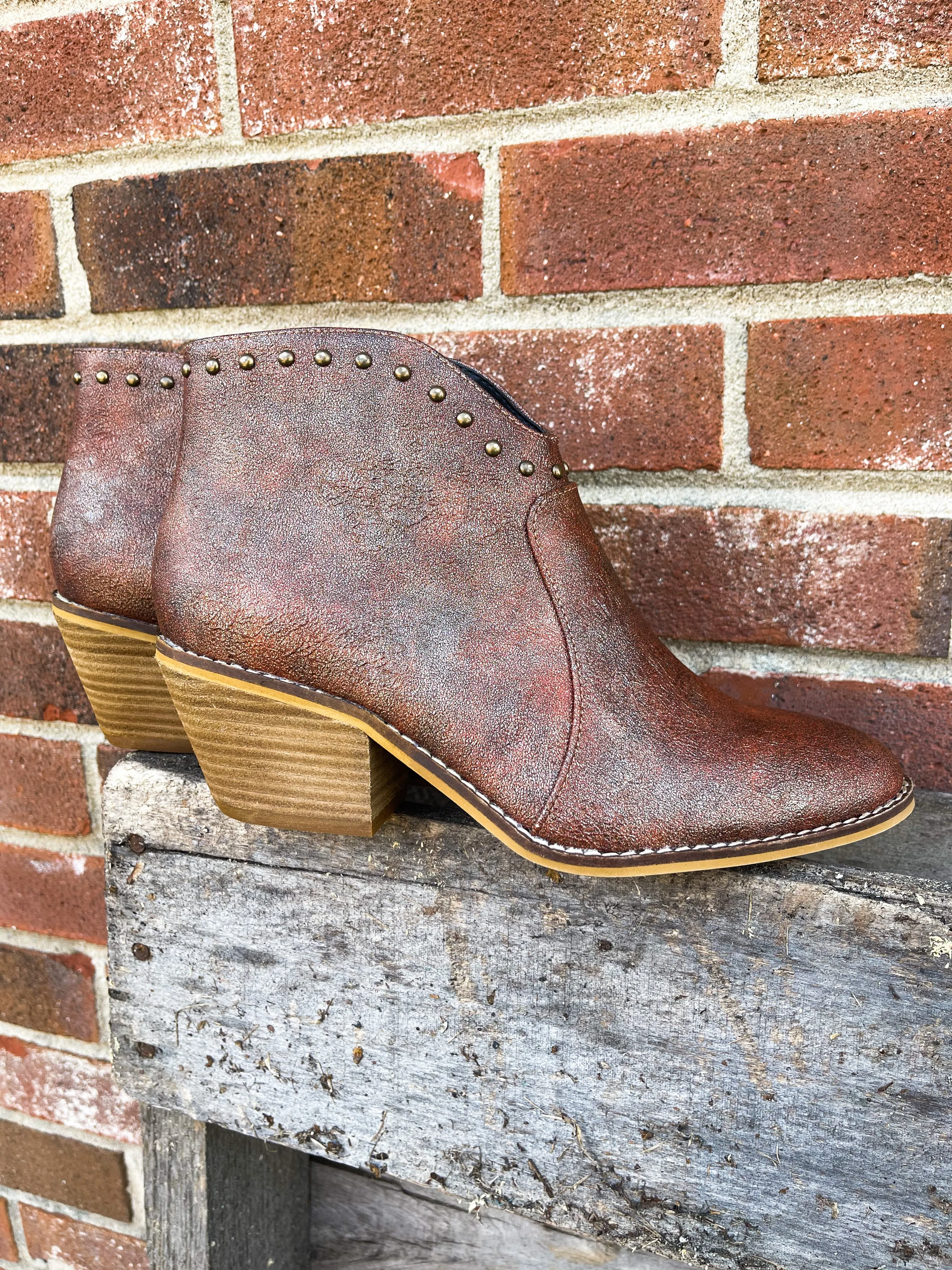 Swifton In Distressed Cognac